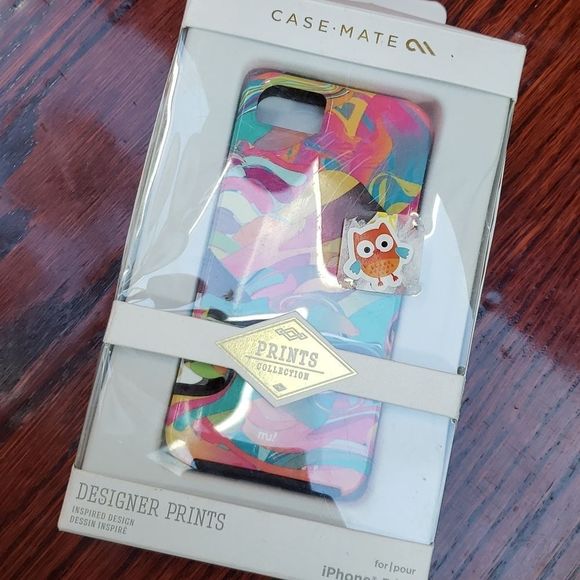 New in BOX!! IPhone 5/5s Designer Print Case - Picture 3 of 5